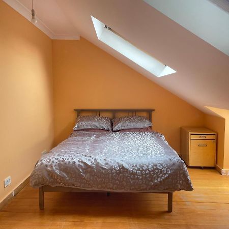 Private Room- Direct Travel Central/ Heathrow London Eksteriør billede