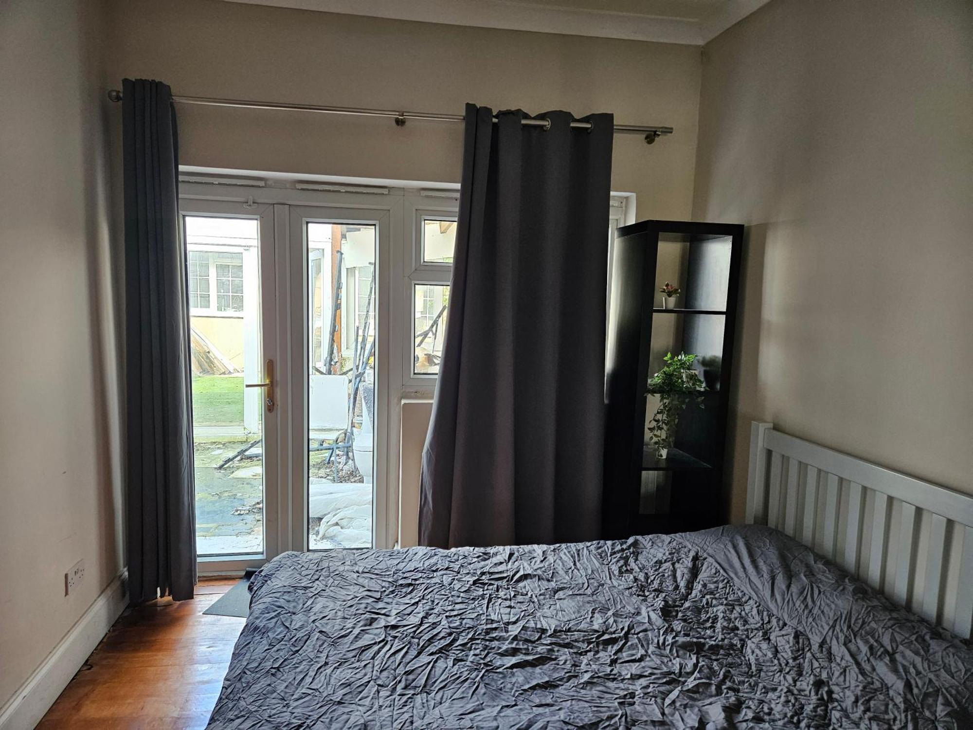 Private Room- Direct Travel Central/ Heathrow London Eksteriør billede